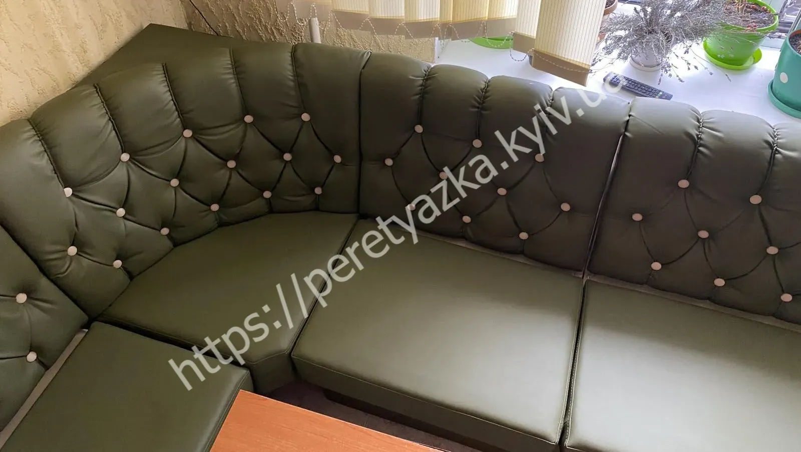 https://peretyazka.kyiv.ua приклад роботи м'якій куточок